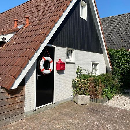De Lauwersmeer Vogel Mit Eingezaeuntem Garten Anjum Exteriör bild