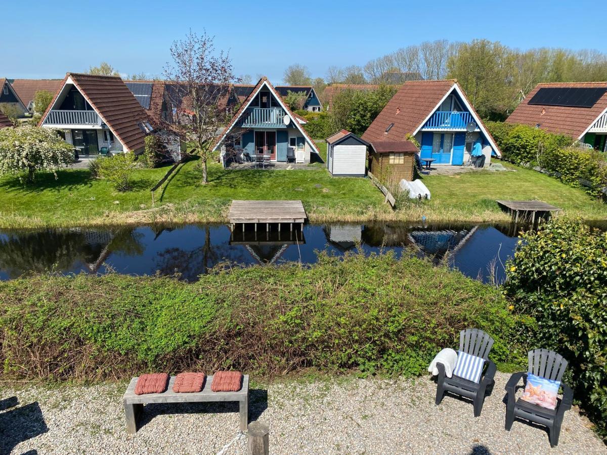 De Lauwersmeer Vogel Mit Eingezaeuntem Garten Anjum Exteriör bild